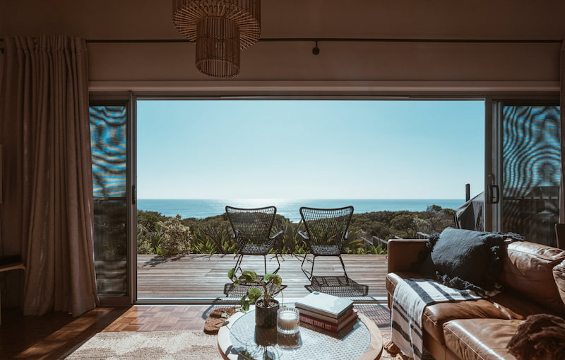 7 Inspirasi Desain Balkon Kamar Tidur dan Tips Membangunnya