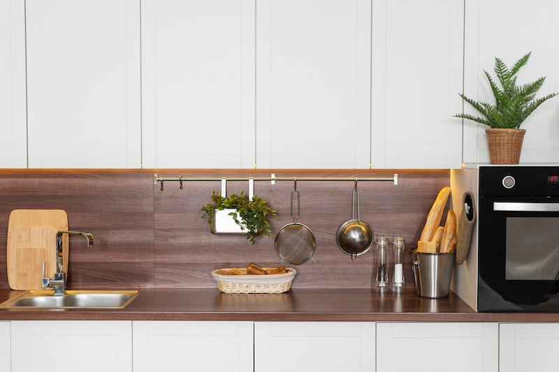 desain kitchen set bawah tangga
