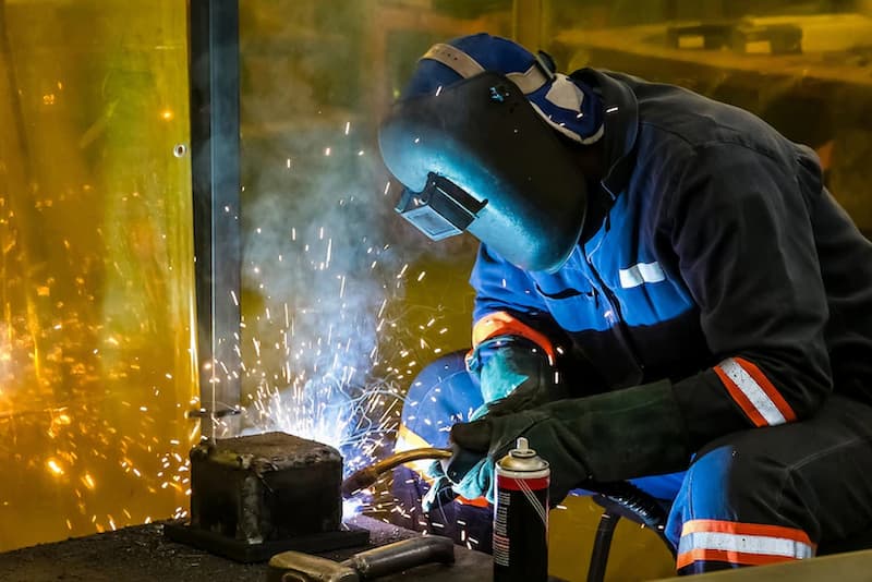 Pelajari 3 Cara Mengelas Besi Tipis Dengan Benar Dan Akurat