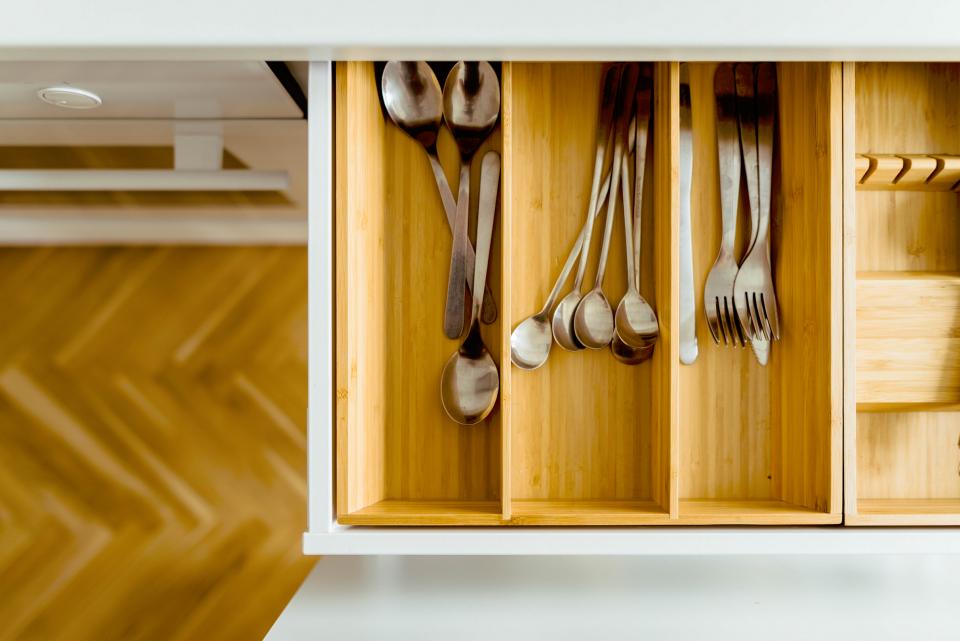 kitchen set dari besi hollow