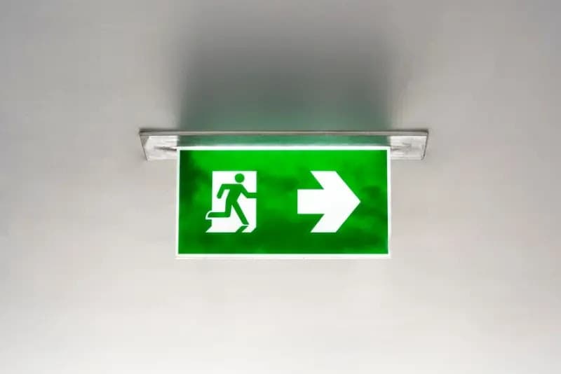 6 Merk Lampu Emergency Terbaik, Mana yang Anda Pilih?