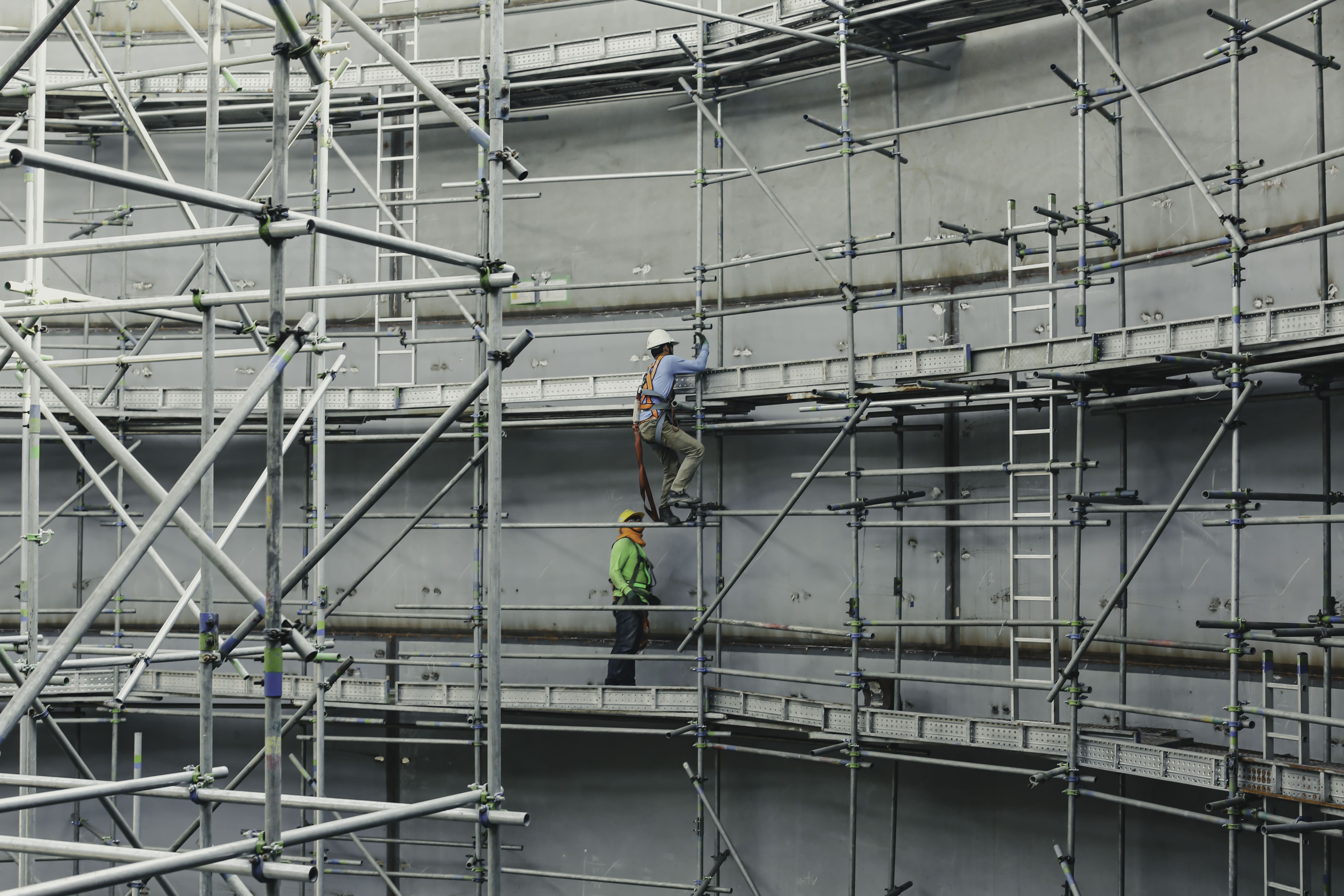Perbedaan Scaffolding Galvanis dan Painted, Jangan Sampai Salah Pilih!