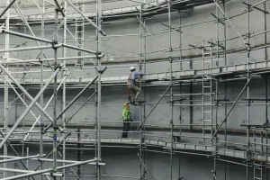 Perbedaan Scaffolding Galvanis dan Painted, Jangan Sampai Salah Pilih!