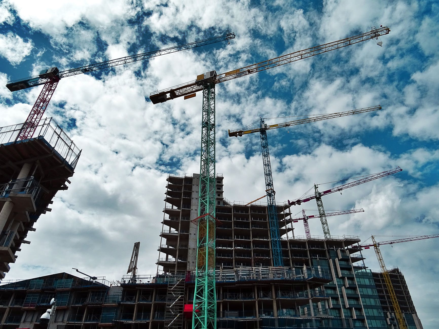 Perbedaan Besi WF dan H Beam berdasarkan Dimensi serta Harga