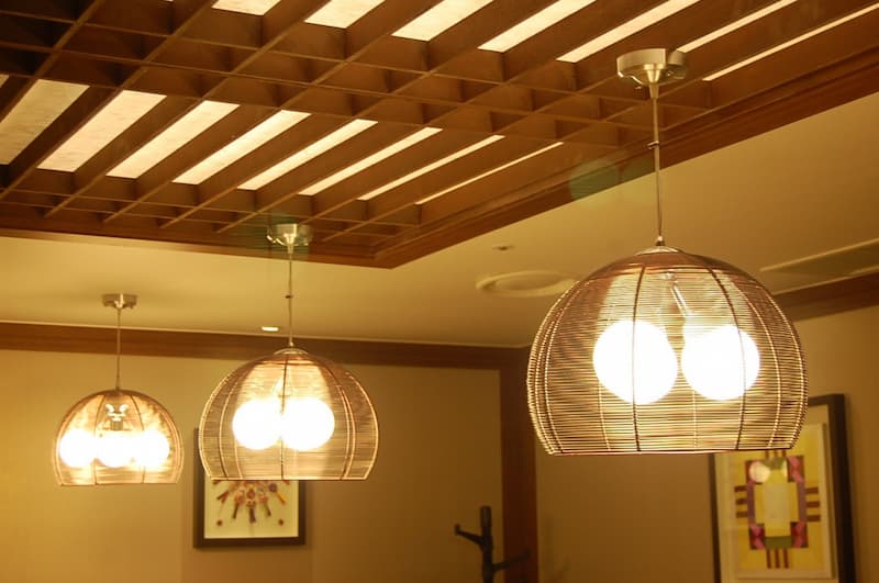 motif plafon minimalis dengan kayu