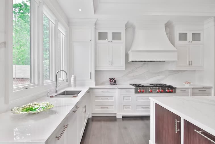 Desain Dapur Monokrom Modern