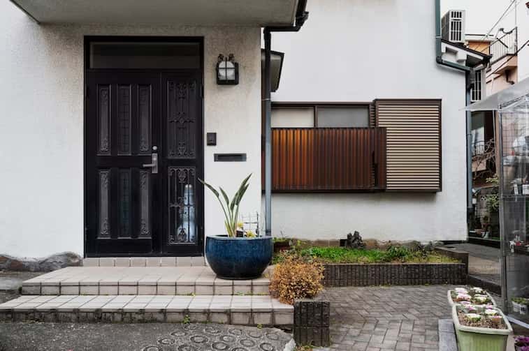 Desain Eksterior Rumah Minimalis Warna Putih