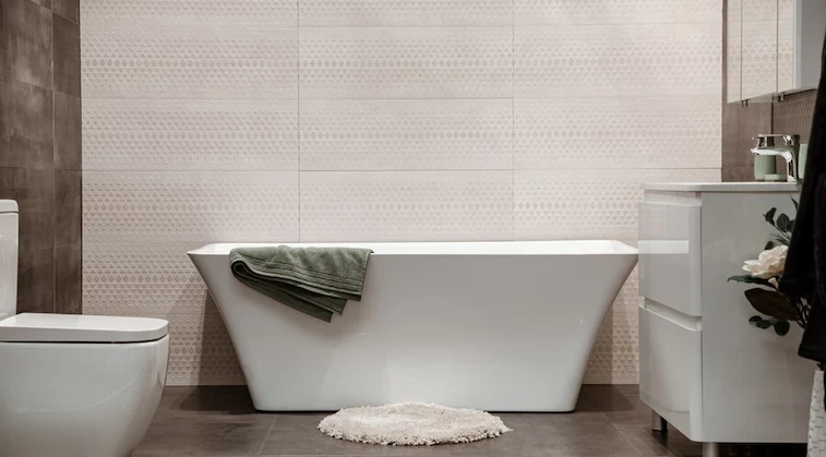 Desain Kamar Mandi Estetik Gaya Industrial