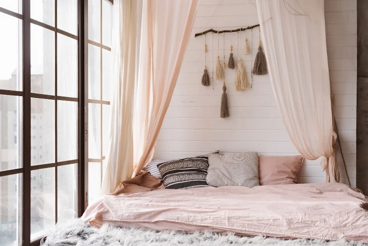 Desain Kamar Pink Rustik untuk Suasana Hangat