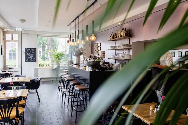 Desain Ruko untuk Coffee Shop