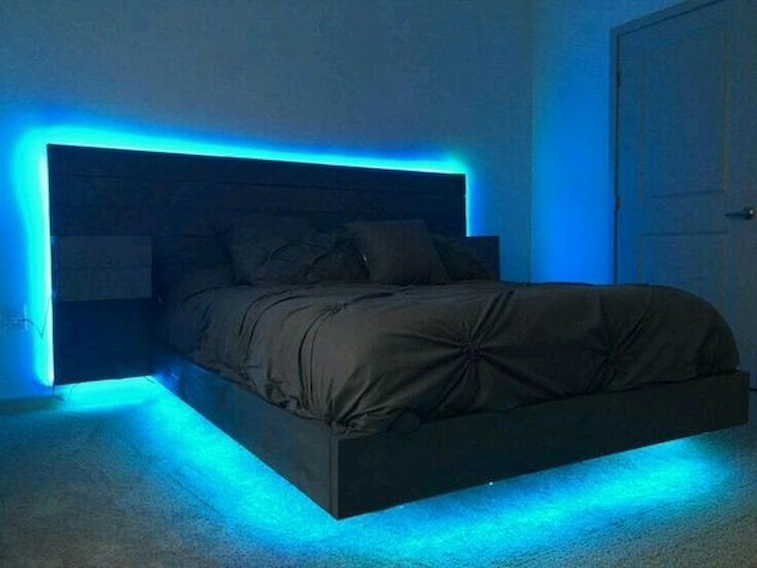 Lampu LED di Bawah Kasur