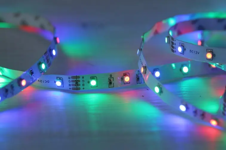 Merk Lampu LED Strip Terbaik