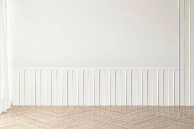 Moulding Pola Garis
