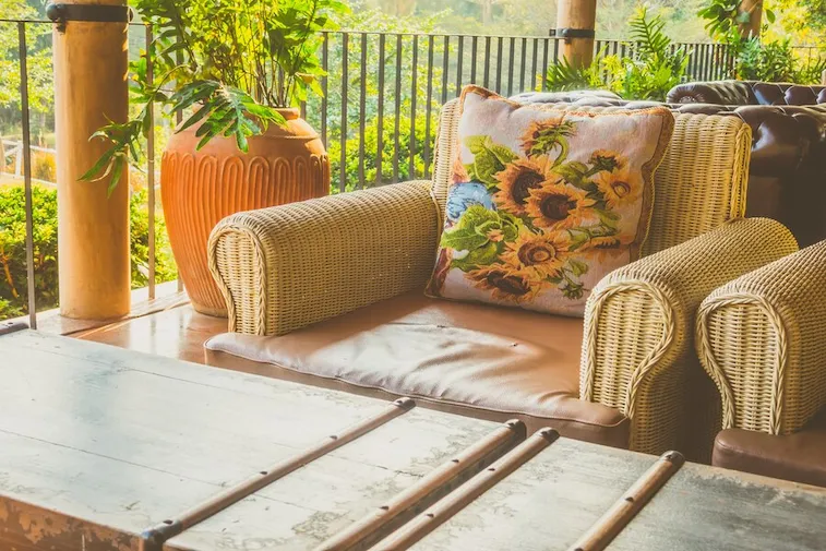 Ruang Tamu di Teras Gaya Bohemian