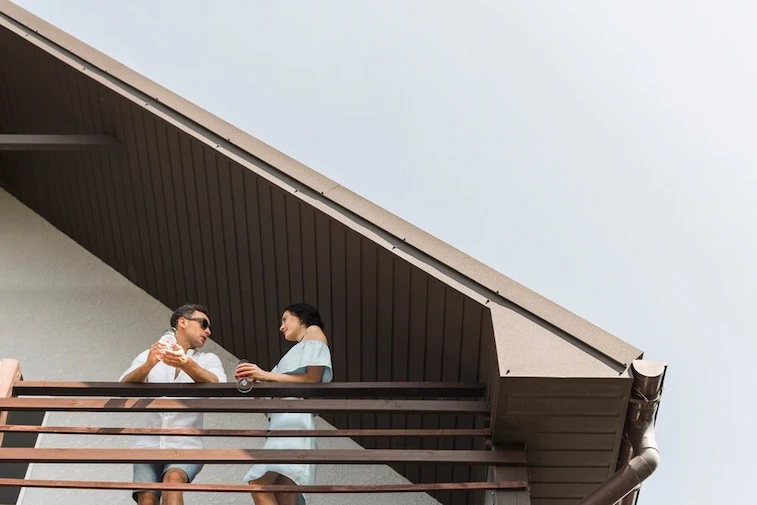 Rumah 3 Lantai dengan Rooftop