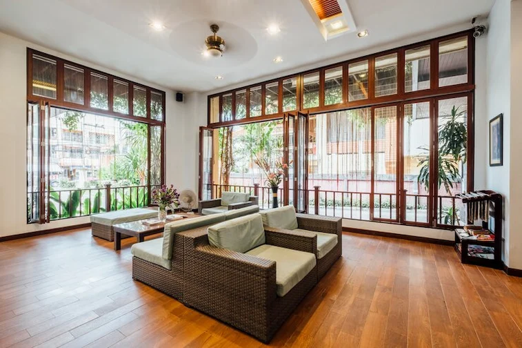 Rumah Joglo dengan Teknologi Terbaru