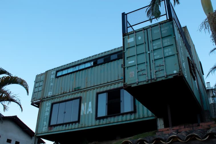 Rumah Sementara dengan Kontainer
