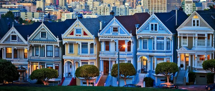 Rumah dengan Gaya Town House